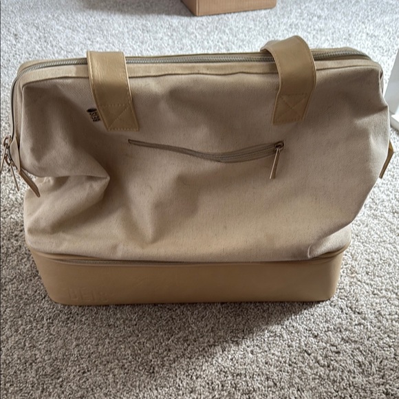 Beis Mini Weekender Bag - Picture 2 of 3